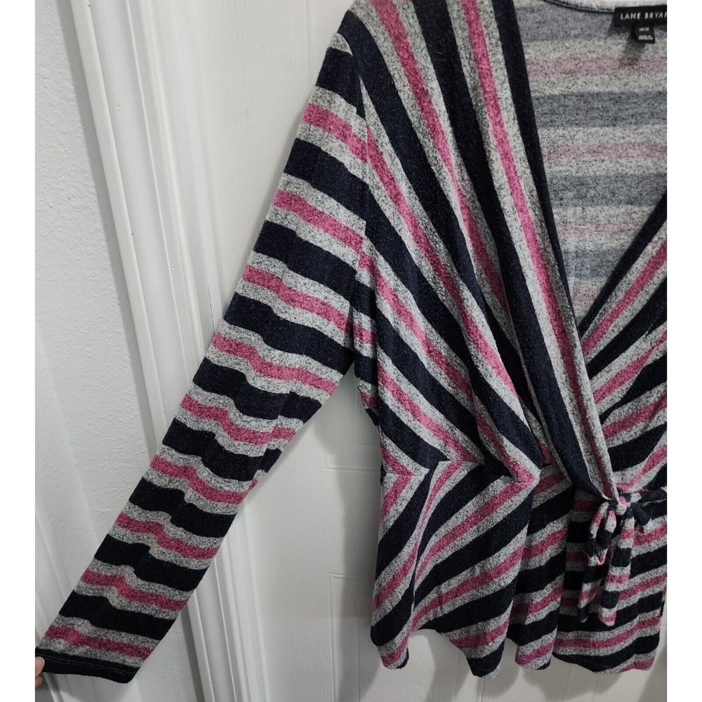 Lane Bryant Womens Long Sleeve Softest Touch Surplice Neck Sweater Striped 18/20 - Picture 3 of 10